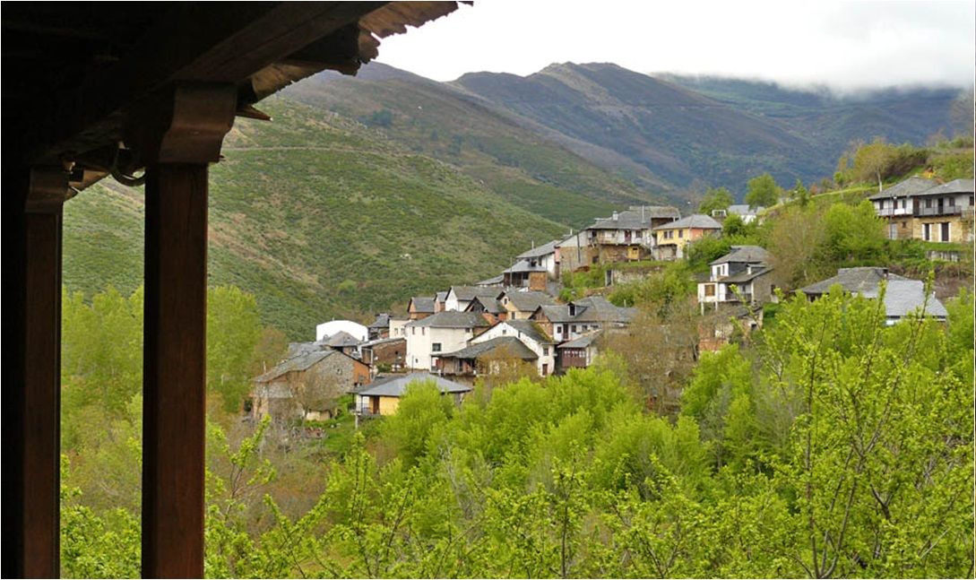 Las Donas Del Portazgo Villafranca Del Bierzo Extérieur photo